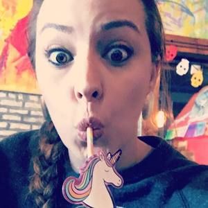 Meet your Posher, Leeann